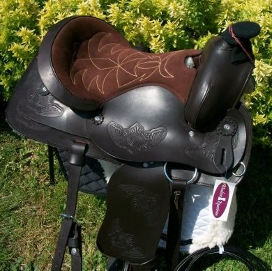 WESTERN SADDLE.BRIDLE,BLANKET AND CINCHES.