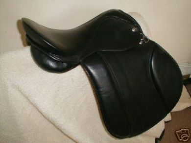 New Leather GP Saddle Black. Extra Wide